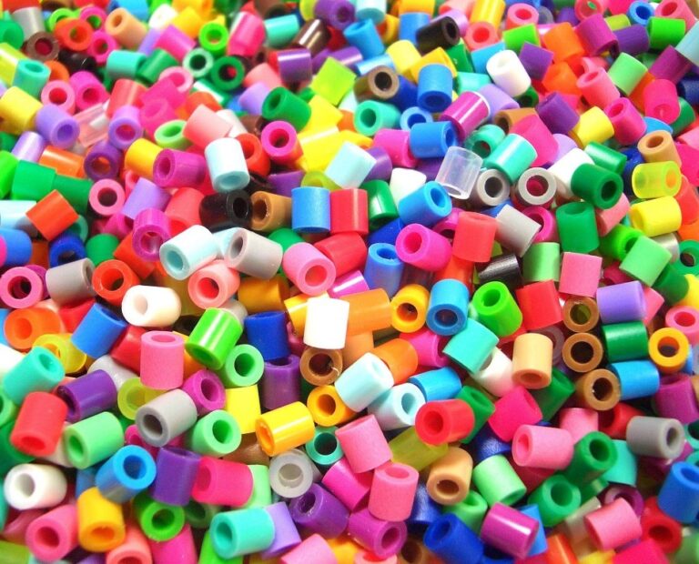 Most Thermosetting Plastics Can Be Used for Compression Molding